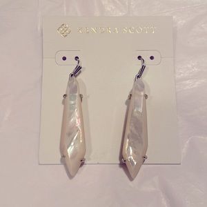 Kendra Scott Rochelle earrings